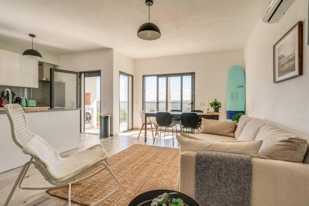 Happiness Apartment - 2Bedroom Apt In Алжезур Екстериор снимка